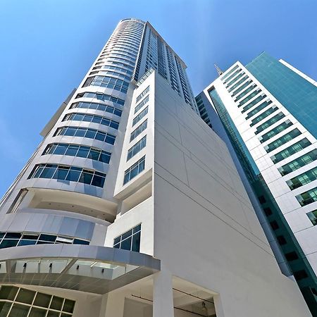 Currency Serviced Suites Manila Exterior foto