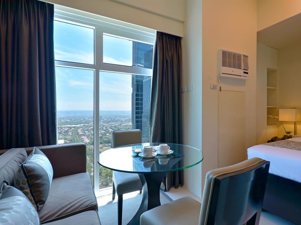 Currency Serviced Suites Manila Exterior foto