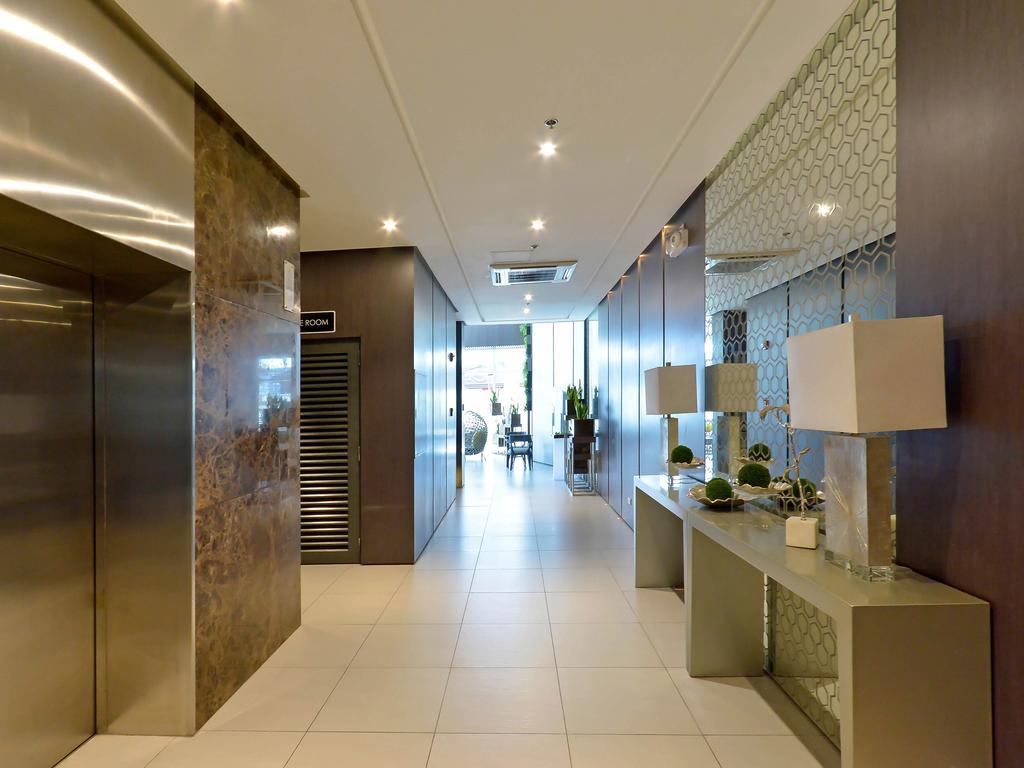 Currency Serviced Suites Manila Exterior foto