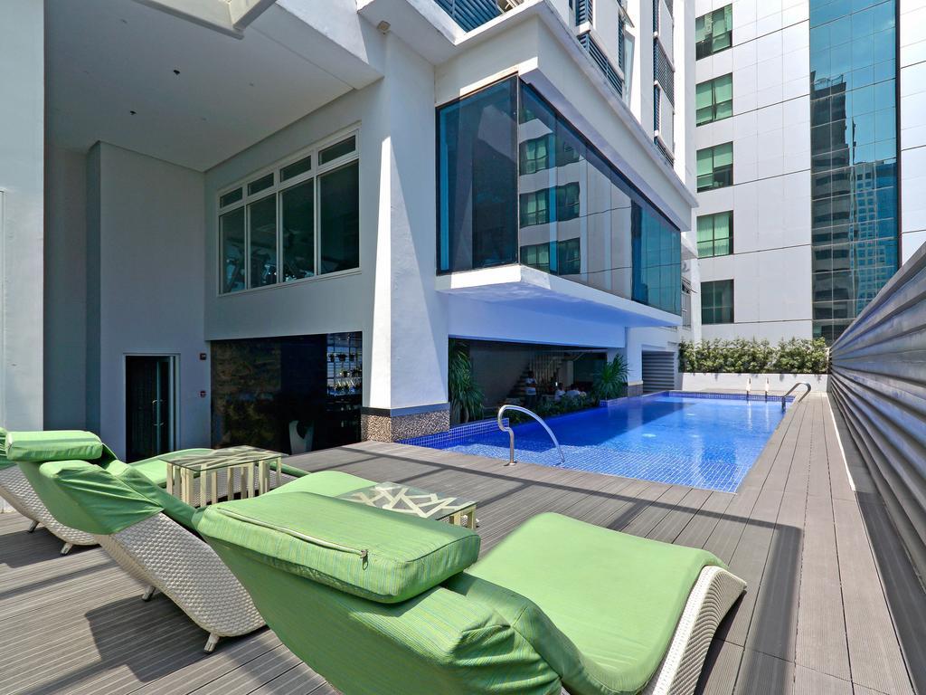 Currency Serviced Suites Manila Exterior foto