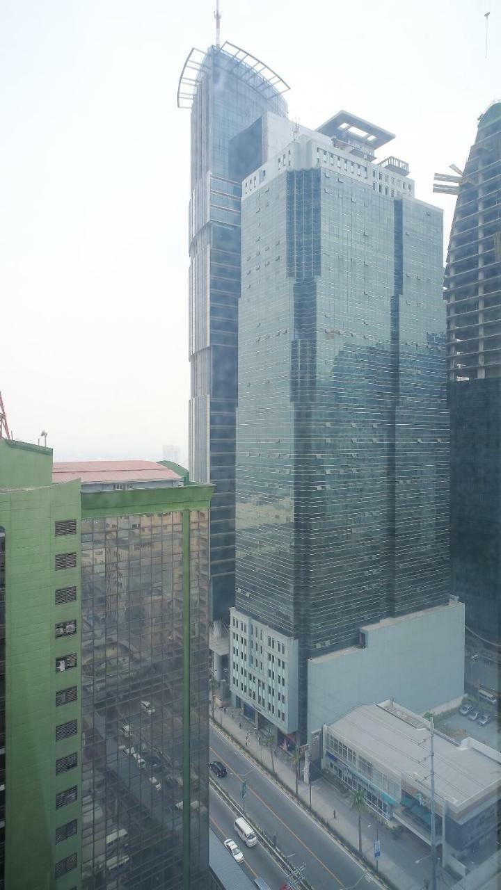 Currency Serviced Suites Manila Exterior foto