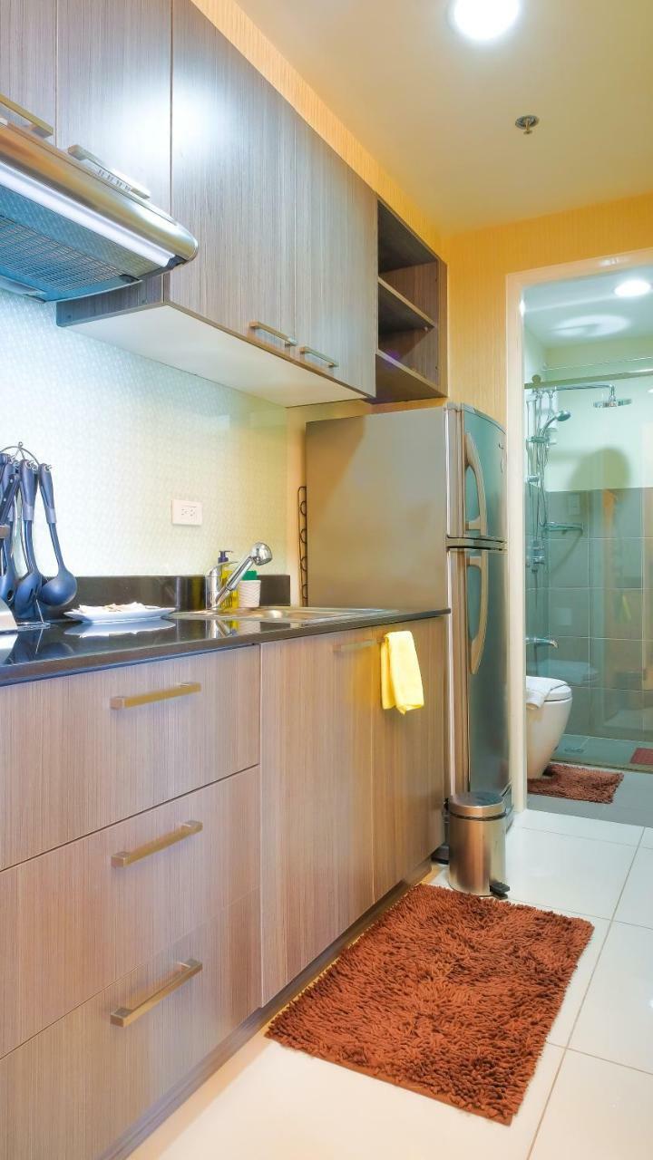 Currency Serviced Suites Manila Exterior foto